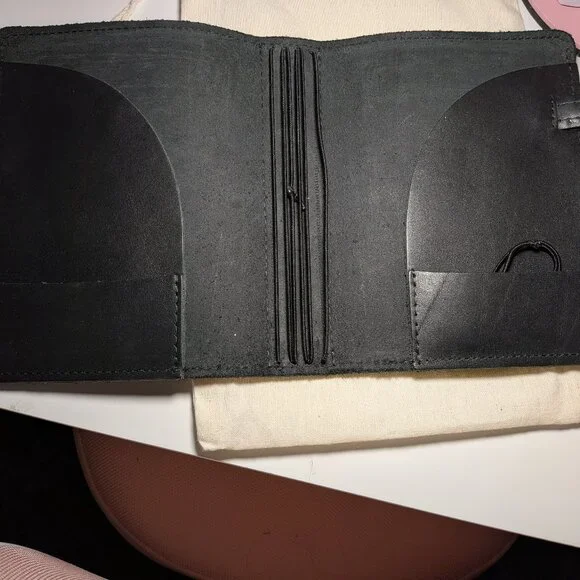 Foxy Fix- Travelers Notebook Black No5 - Picture 5 of 8